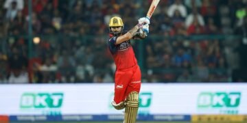 ಐಪಿಎಲ್ ಇತಿಹಾಸದಲ್ಲಿ ಕೊಹ್ಲಿ ವಿಶ್ವದಾಖಲೆ : ಚೇಸಿಂಗ್ ವೇಳೆ 4 ಸಾವಿರ ರನ್ ಪೂರೈಸಿದ ಮೊದಲ ಬ್ಯಾಟರ್!