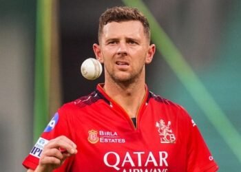 ಐಪಿಎಲ್ ಆರಂಭಿಕ ಪಂದ್ಯಗಳಿಗೆ ಹೇಜಲ್‌ವುಡ್ ಅಲಭ್ಯತೆ ಬಗ್ಗೆ ಆ್ಯಂಡಿ ಫ್ಲವರ್ ಹೇಳಿದ್ದೇನು?