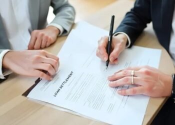 ಗೆಳೆಯನ ಸಾಲಕ್ಕೆ ನೀವು ಜಾಮೀನುದಾರರಾದರೆ ಏನೆಲ್ಲ ಅಪಾಯ? ಸಹಿ ಮಾಡುವ ಮುನ್ನ ಎಚ್ಚರ!