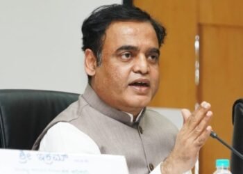 ಸಿಎಂ ಆತಂಕದಲ್ಲಿದ್ದಾರೆ, ಅದಕ್ಕೆ ಒಂದು ಕ್ಷೇತ್ರದಲ್ಲಿ 5 ದಿನ ಪ್ರಚಾರ ಮಾಡ್ತಿರೋದು : ಅಶ್ವಥ್ ನಾರಾಯಣ್