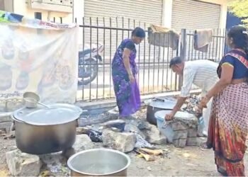 ಯಾದಗಿರಿಯ ಇಂದಿರಾ ಕ್ಯಾಂಟಿನ್‌ಗೂ ತಟ್ಟಿದ ಯುದ್ದದ ಎಫೆಕ್ಟ್!