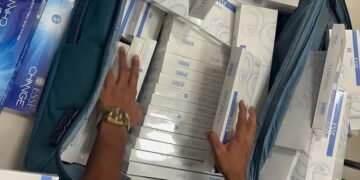 ನಕಲಿ ಸಿಗರೇಟ್ ಕಳ್ಳಸಾಗಣೆ – ಬೆಂಗಳೂರು ಏರ್ಪೋರ್ಟ್ನಲ್ಲಿ ತಂದೆ, ಮಗ ಸೇರಿ ಐವರ ಬಂಧನ!