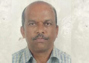 ಉಪನ್ಯಾಸಕನ ನಿಗೂಢ ಸಾವು.. ಹೊತ್ತಿ ಉರಿಯುತ್ತಿದ್ದ ಸ್ಥಿತಿಯಲ್ಲಿ ಮೃತದೇಹ ಪತ್ತೆ!