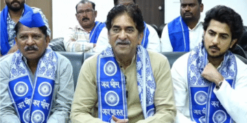 ಮುಸ್ಲಿಂ ಮತ ಬಿಜೆಪಿಗೆ ಬೇಡ ಎನ್ನುವ ಯತ್ನಾಳ್ ಒಬ್ಬ ಹುಚ್ಚ : ಶಾಸಕ ಆಸೀಫ್ ಸೇಠ್