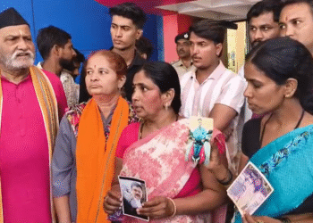 ಮಗಳನ್ನೂ ಕರ್ಕೊಂಡ್ ಹೋದ.. ಹಣನೂ ಕಿತ್ಕೊಂಡ್ ಹೋದ : ಅವಳಿ ನಗರದಲ್ಲಿ ನಡಿತಿದ್ಯಾ ಹಿಂದೂ ಯುವತಿಯರ ಟ್ರ್ಯಾಪ್?