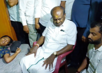 ಅನಾರೋಗ್ಯ ಪೀಡಿತ ಮಹಿಳೆಗೆ ನೆರವು ನೀಡಿದ ಹೆಚ್.ಡಿ.ಕುಮಾರಸ್ವಾಮಿ