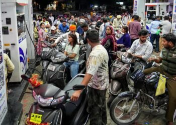 ಪ್ರೀಮಿಯಂ ಪೆಟ್ರೋಲ್ ಬೆಲೆ ಏರಿಕೆ, ಜೆಟ್ ಇಂಧನ ಹಾಗೂ ಎಲ್ಪಿಜಿ ದರದಲ್ಲೂ ಭಾರಿ ಹೆಚ್ಚಳ