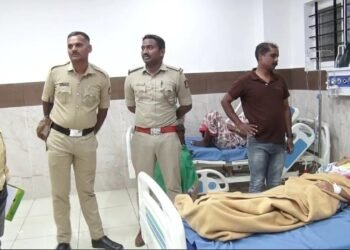 ಪತಿಯೊಂದಿಗೆ ಅಕ್ರಮ ಸಂಬಂಧ ಹೊಂದಿದ್ದ ಮಹಿಳೆಗೆ ಆ್ಯಸಿಡ್ ಎರಚಿದ ಪತ್ನಿ!