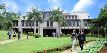 ಲೈಬ್ರರಿ ಸೈನ್ಸ್ ಮುಗಿಸಿದವರಿಗೆ ಗುಡ್ ನ್ಯೂಸ್.. IIMBಯಲ್ಲಿ ವಿವಿಧ ಹುದ್ದೆಗಳ ನೇಮಕಾತಿ!