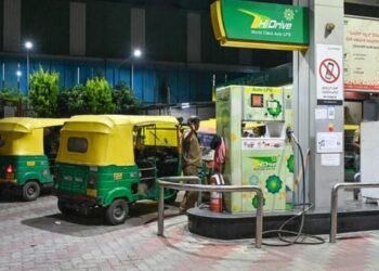 ಆಟೋ ಗ್ಯಾಸ್ ಬಂಕ್‌ಗೆ ಪೊಲೀಸರ ನೋಟಿಸ್‌ – ಕಾನೂನು ಕ್ರಮದ ಎಚ್ಚರಿಕೆ!