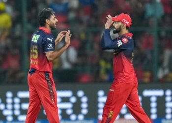 ಐಪಿಎಲ್ ಇತಿಹಾಸದಲ್ಲಿ ಹೊಸ ದಾಖಲೆ ಬರೆದ ಭುವನೇಶ್ವರ್ ಕುಮಾರ್; ಏನದು?