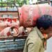 ದಾಖಲೆಯೇ ಇಲ್ಲದೆ ಪಡೆಯಬಹುದು LPG ಸಿಲಿಂಡರ್.. ಜಸ್ಟ್ ಹೀಗೆ ಮಾಡಿ!