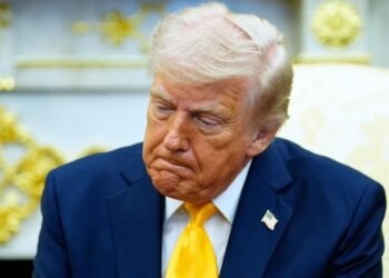 ಹಾದಿ ತಪ್ಪಿದ ಕದನ ವಿರಾಮ : ಇಸ್ರೇಲ್-ಇರಾನ್ ನಡುವೆ ಕ್ಷಿಪಣಿ ಸಮರ.. ಸಂಕಷ್ಟದಲ್ಲಿ ಟ್ರಂಪ್!