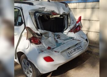 ಪಾರ್ಕಿಂಗ್ನಲ್ಲಿ ಕಾರು ರಿವರ್ಸ್ ತೆಗೆಯುವಾಗ ಅಪಘಾತ – ಓರ್ವ ದುರ್ಮರಣ