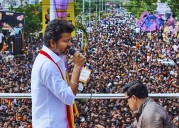 ಸಾಲು ಸಾಲು ರ್‍ಯಾಲಿಗಳನ್ನು ರದ್ದುಗೊಳಿಸುತ್ತಿರುವ ನಟ ವಿಜಯ್ – ಡಿಎಂಕೆಯಿಂದ ‘ವರ್ಕ್ ಫ್ರಮ್ ಹೋಮ್’ ವ್ಯಂಗ್ಯ