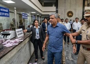 ನಕಲಿ ನೋಟುಗಳನ್ನು ನೀಡಿ ಆರ್ಬಿಐಗೇ ವಂಚಿಸಲು ಯತ್ನಿಸಿದ ಭೂಪ ಅರೆಸ್ಟ್!