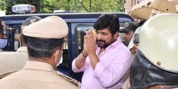 ಇಂದು ಶಾಸಕ ವಿನಯ್ ಕುಲಕರ್ಣಿಗೆ ಶಿಕ್ಷೆ ಪ್ರಮಾಣ ಪ್ರಕಟ : ಜೀವಾವಧಿಯೋ..? ಮರಣ ದಂಡನೆಯೋ..?