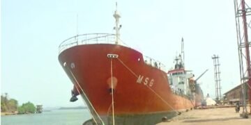 ಹಾರ್ಮೊಜ್ ಜಲಸಂಧಿ ದಾಟಿ ಕಾರವಾರದ ವಾಣಿಜ್ಯ ಬಂದರು ತಲುಪಿದ ಹಡಗು!