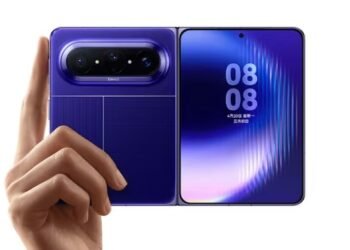 ಸ್ಮಾರ್ಟ್‌ಫೋನ್ ಲೋಕದಲ್ಲಿ ಹುವಾವೇ ಸಂಚಲನ : ಆಪಲ್, ಸ್ಯಾಮ್‌ಸಂಗ್ ಹಿಂದಿಕ್ಕಿ ವಿಶ್ವದ ಮೊದಲ ವೈಡ್‌ಸ್ಕ್ರೀನ್ ಫೋಲ್ಡಬಲ್ ಫೋನ್ ಬಿಡುಗಡೆ