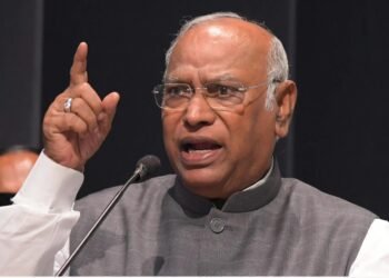 “ಮೋದಿ ಭಾಷಣದಲ್ಲಿ ಮಹಿಳೆಯರಿಗಿಂತ ಕಾಂಗ್ರೆಸ್ ಜಪವೇ ಹೆಚ್ಚಿತ್ತು” : ಮಲ್ಲಿಕಾರ್ಜುನ ಖರ್ಗೆ ಟೀಕೆ