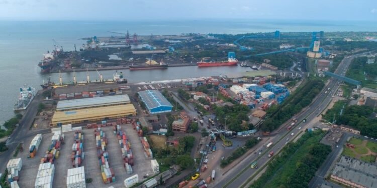 ನವಮಂಗಳೂರು ಪೋರ್ಟ್ ಟ್ರಸ್ಟ್‌ನಲ್ಲಿ ಎಂಜಿನಿಯರ್‌ಗಳ ನೇಮಕಾತಿ – 2 ಲಕ್ಷ ರೂ.ವರೆಗೆ ಸಂಬಳ!