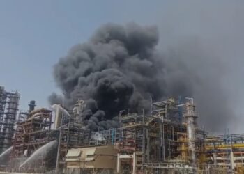 ನಾಳೆ ಪ್ರಧಾನಿ ಮೋದಿ ಚಾಲನೆ ನೀಡಬೇಕಿದ್ದ  ಸಂಸ್ಕರಣಾಗಾರದಲ್ಲಿ ಭಾರೀ ಅಗ್ನಿ ಅವಘಡ!