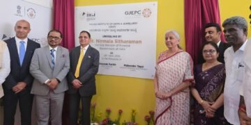 ಉಡುಪಿಯಲ್ಲಿ ಭಾರತೀಯ ರತ್ನ ಮತ್ತು ಆಭರಣ ಸಂಸ್ಥೆಯ ನೂತನ ಕಚೇರಿ ಉದ್ಘಾಟಿಸಿದ  ನಿರ್ಮಲಾ ಸೀತಾರಾಮನ್!