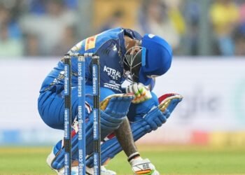 SHR ವಿರುದ್ಧವೂ ಮುಂದುವರಿದ ಸೂರ್ಯಕುಮಾರ್ ಕಳಪೆ ಆಟ ; ಮುಂಬೈ ಅಭಿಮಾನಿಗಳ ಆಕ್ರೋಶ!