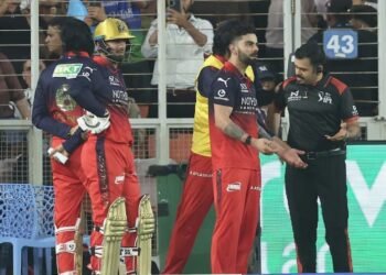 RCB ಸೋಲಿನ ಬೆನ್ನಲ್ಲೇ ಜೇಸನ್ ಹೋಲ್ಡರ್ ಕ್ಯಾಚ್ ವಿವಾದ : ಅಂಪೈರ್‌ ವಿರುದ್ದ ಕೊಹ್ಲಿ ಗರಂ!