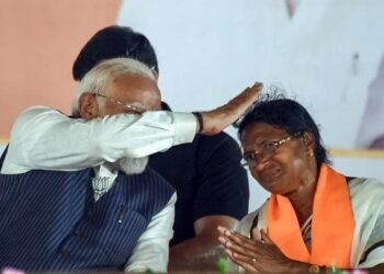 ಬಂಗಾಳದಲ್ಲಿ ಆರ್.ಜಿ. ಕರ್ ಸಂತ್ರಸ್ತೆಯ ತಾಯಿಗೆ ಹಿನ್ನಡೆ ; ಬಿಜೆಪಿ ಹೋರಾಟಕ್ಕೆ ತಣ್ಣೀರೆರಚಿದ ಮತದಾರ!