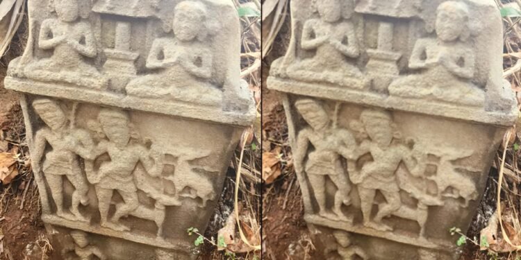 ಉಡುಪಿಯಲ್ಲಿ 4 ಅಡಿ ಎತ್ತರದ ಅಪರೂಪದ ಜಿಂಕೆ ಬೇಟೆಯ ವೀರಗಲ್ಲು ಪತ್ತೆ