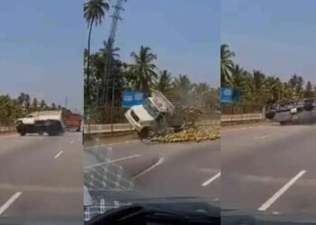 ಮೈ-ಬೆಂ ಎಕ್ಸ್‌‍‌ಪ್ರೆಸ್‌ವೇನಲ್ಲಿ ಎಳನೀರು ತುಂಬಿದ್ದ ಪಿಕಪ್ ಪಲ್ಟಿ.. ಭಯಾನಕ ವಿಡಿಯೋ ಸೆರೆ!