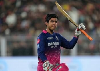 IPLನಲ್ಲಿ ಬಾಲಕಾರ್ಮಿಕ ವಿವಾದ ; ರಾಜಸ್ಥಾನ್ ರಾಯಲ್ಸ್‌ ಆಟಗಾರ ವೈಭವ್ ಸೂರ್ಯವಂಶಿ ವಿರುದ್ಧ ದೂರು!