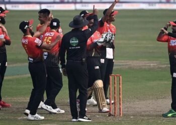 BPL ಬೆಟ್ಟಿಂಗ್ ಹಗರಣ – ಆಟಗಾರರು, ಅಧಿಕಾರಿಗಳ ಅಮಾನತು