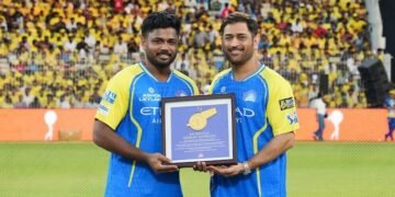 ಬೂಸ್ಟ್ ಬಾಟಲಿಯ ಧೋನಿ ಚಿತ್ರದಿಂದ ಒಂದೇ ಡ್ರೆಸ್ಸಿಂಗ್ ರೂಮ್‌ವರೆಗೆ : ಸಂಜು ಬಾಲ್ಯದ ರೋಚಕ ಕಥೆ!