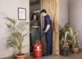 LPG ಬುಕ್ ಮಾಡುವ ಸಾರ್ವಜನಿಕರೇ ಗಮನಿಸಿ : ಗ್ಯಾಸ್ ಕಂಪನಿಗಳಿಂದ ನಿಮಗಿದೆ ಎಚ್ಚರಿಕೆ!