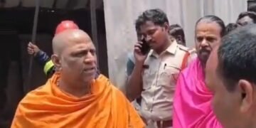 ಮಂತ್ರಾಲಯ ಆವರಣದಲ್ಲಿ ಬಿಸಿಲಿನ ತಾಪಕ್ಕೆ ಸಿಲಿಂಡರ್‌ಗಳು ಸ್ಫೋಟ – ತಪ್ಪಿದ ಭಾರಿ ಅನಾಹುತ!