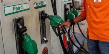 ಪೆಟ್ರೋಲ್‌, ಡೀಸೆಲ್‌ ದರ ಮತ್ತೆ ಏರಿಕೆ ; ಬೆಂಗಳೂರಿನಲ್ಲಿ ಎಷ್ಟಾಗಿದೆ ಗೊತ್ತಾ?