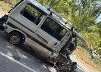 ಓಮ್ನಿ-ಕಾರಿನ ಮಧ್ಯೆ ಮುಖಾಮುಖಿ ಡಿಕ್ಕಿ ; ನಾಲ್ವರು ಸ್ಥಳದಲ್ಲೇ ಸಾವು!