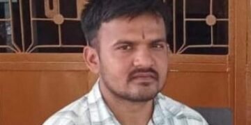 ಮೇಲಧಿಕಾರಿಗಳ ಕಿರುಕುಳ ಆರೋಪ – ಗ್ರಾಮ ಆಡಳಿತಾಧಿಕಾರಿ ನೇಣು ಬಿಗಿದು ಆತ್ಮಹತ್ಯೆ!