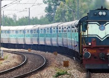 ಆಗಸ್ಟ್‌ನಿಂದ ಭಾರತೀಯ ರೈಲ್ವೆಯ ಹೈಟೆಕ್ ಟಿಕೆಟ್ ಬುಕ್ಕಿಂಗ್ ವ್ಯವಸ್ಥೆ ಜಾರಿ : 40 ವರ್ಷ ಹಳೇ ಸಿಸ್ಟಮ್‌ಗೆ ಬ್ರೇಕ್!