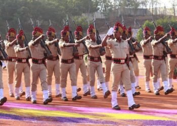 ಪೊಲೀಸ್ ಇಲಾಖೆಯಲ್ಲಿ 1,600 ಸಶಸ್ತ್ರ ಪೊಲೀಸ್ ಕಾನ್ ಸ್ಟೆಬಲ್ ಹುದ್ದೆಗಳ ನೇಮಕಾತಿ : ಹೀಗೆ ಅರ್ಜಿ ಸಲ್ಲಿಸಿ