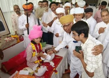 13 ವರ್ಷದ ಬಾಲಕಿ ಖೇರ್ವಾಗಢದ ಮೊದಲ ಮಹಿಳಾ ಉತ್ತರಾಧಿಕಾರಿ.. ರಜಪೂತ ರಾಜಮನೆತನದ ಸಂಪ್ರದಾಯ ಬ್ರೇಕ್!