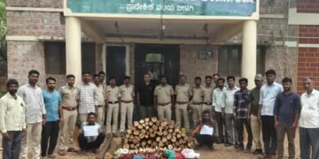 ಬೀಳಗಿಯಲ್ಲಿ ಅರಣ್ಯಾಧಿಕಾರಿಗಳ ಭರ್ಜರಿ ಕಾರ್ಯಾಚರಣೆ – ಅಂತರಾಜ್ಯ ಶ್ರೀಗಂಧ ಕಳ್ಳರ ಬಂಧನ!