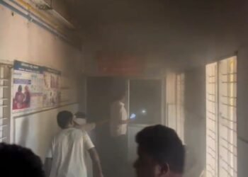 ಆನೇಕಲ್ ಸರ್ಕಾರಿ ಆಸ್ಪತ್ರೆಯಲ್ಲಿ ಅಗ್ನಿ ಅವಘಡ.. ತಪ್ಪಿದ ಭಾರೀ ಅನಾಹುತ!