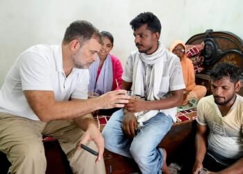 ‘ಮಾತು ತಪ್ಪಿದ್ರೆ ನಿಮ್ಮ ವಿರುದ್ಧವೂ ಹೋರಾಟ’ : ರಾಹುಲ್ ಗಾಂಧಿಗೆ CJP ಪ್ರತಿಭಟನೆಯ ಸೆನ್ಸೇಷನ್ ‘ಇರ್ಫಾನ್’ ಎಚ್ಚರಿಕೆ!
