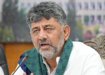 ಸಚಿವ ಸಂಪುಟ ವಿಸ್ತರಣೆ : ಹೈಕಮಾಂಡ್ ಲಿಸ್ಟ್‌ಗಾಗಿ ಸಿಎಂ ಡಿಕೆಶಿ ವೈಟಿಂಗ್‌.. ಇಂದಿನ ಎಲ್ಲಾ ಕಾರ್ಯಕ್ರಮಗಳು ರದ್ದು!