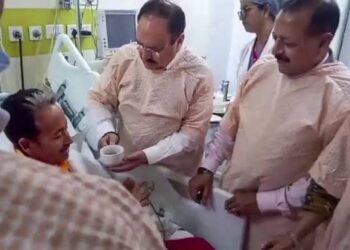ಕೇಂದ್ರ ಸಚಿವರು ಮಾತು ತಪ್ಪಿ ವಂಚಿಸಿದರು : ಉಪವಾಸ ಅಂತ್ಯದ ಫೋಟೋ ಬಿಡುಗಡೆಗೆ ವಾಂಗ್ಚುಕ್ ಬೇಸರ!