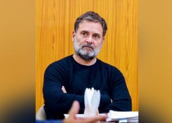 “ನನ್ನ ಹಾಗೂ ಬ್ಯಾಟ್‌ಮ್ಯಾನ್ ಅನ್ನು ಯಾರೂ ಒಂದೇ ರೂಮ್‌ನಲ್ಲಿ ನೋಡಿಲ್ಲ” : ರಾಹುಲ್ ಗಾಂಧಿ!