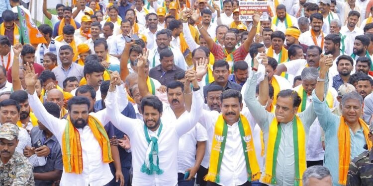 ಬಿಡದಿ ಟೌನ್‌ಶಿಪ್ ವಿರುದ್ಧ ‘ದೋಸ್ತಿ’ಗಳ ಸಮರ.. ಇಂದಿನಿಂದ 3 ದಿನ ಪಾದಯಾತ್ರೆ!